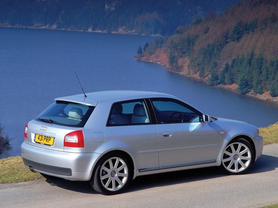  Audi S3 (8L) 2001 года  (UK) (фото 3 из 5)